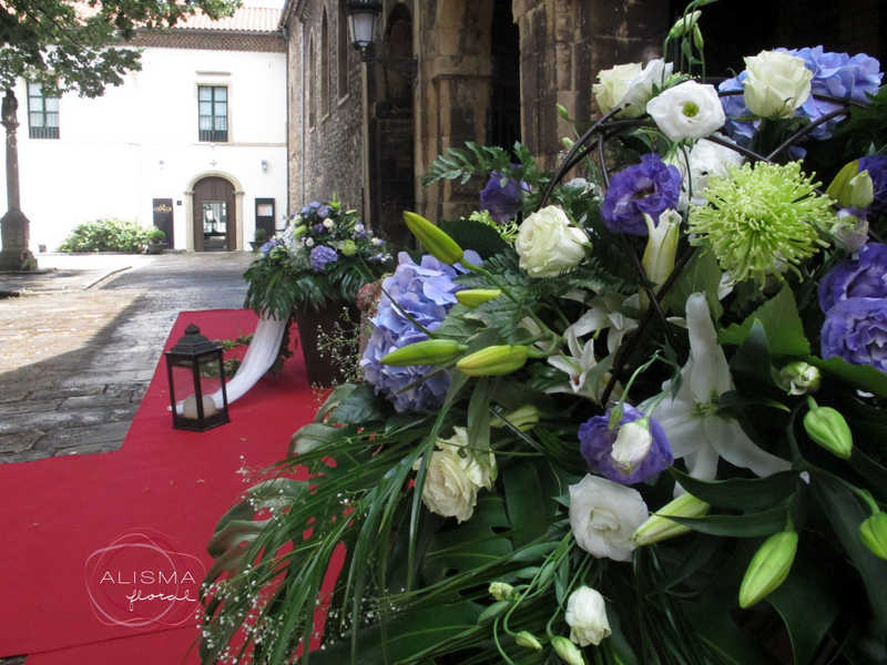 Decoración de Iglesia de San Nicolas de Bari en Aviles por Flores Alisma